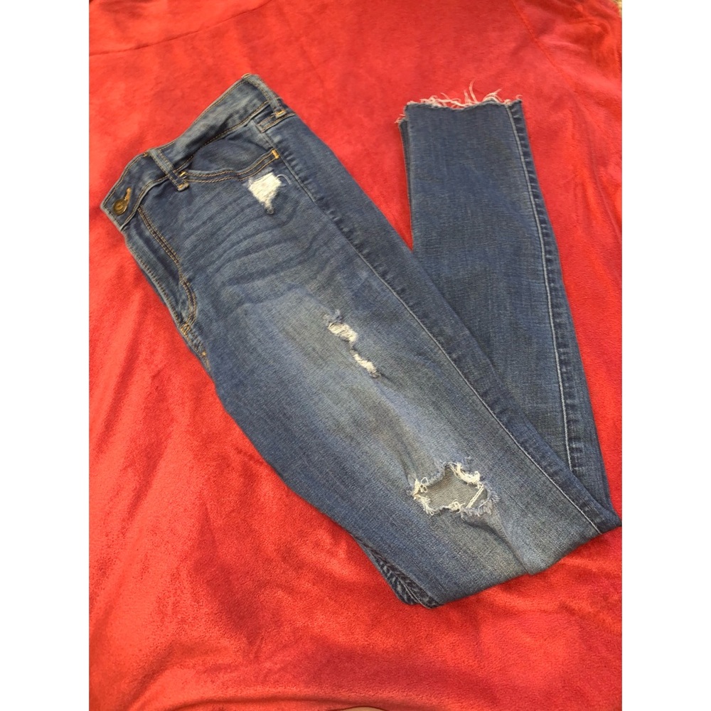 Hollister ripped jeans size 28/7R skinny jeans